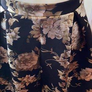 Charlotte Russe Skirts - Woman’s skirt Charlotte Russe Skirts - Woman’s skirt